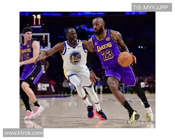 开拓者与丹佛掘金激战正酣谁能在西部赛区脱颖而出